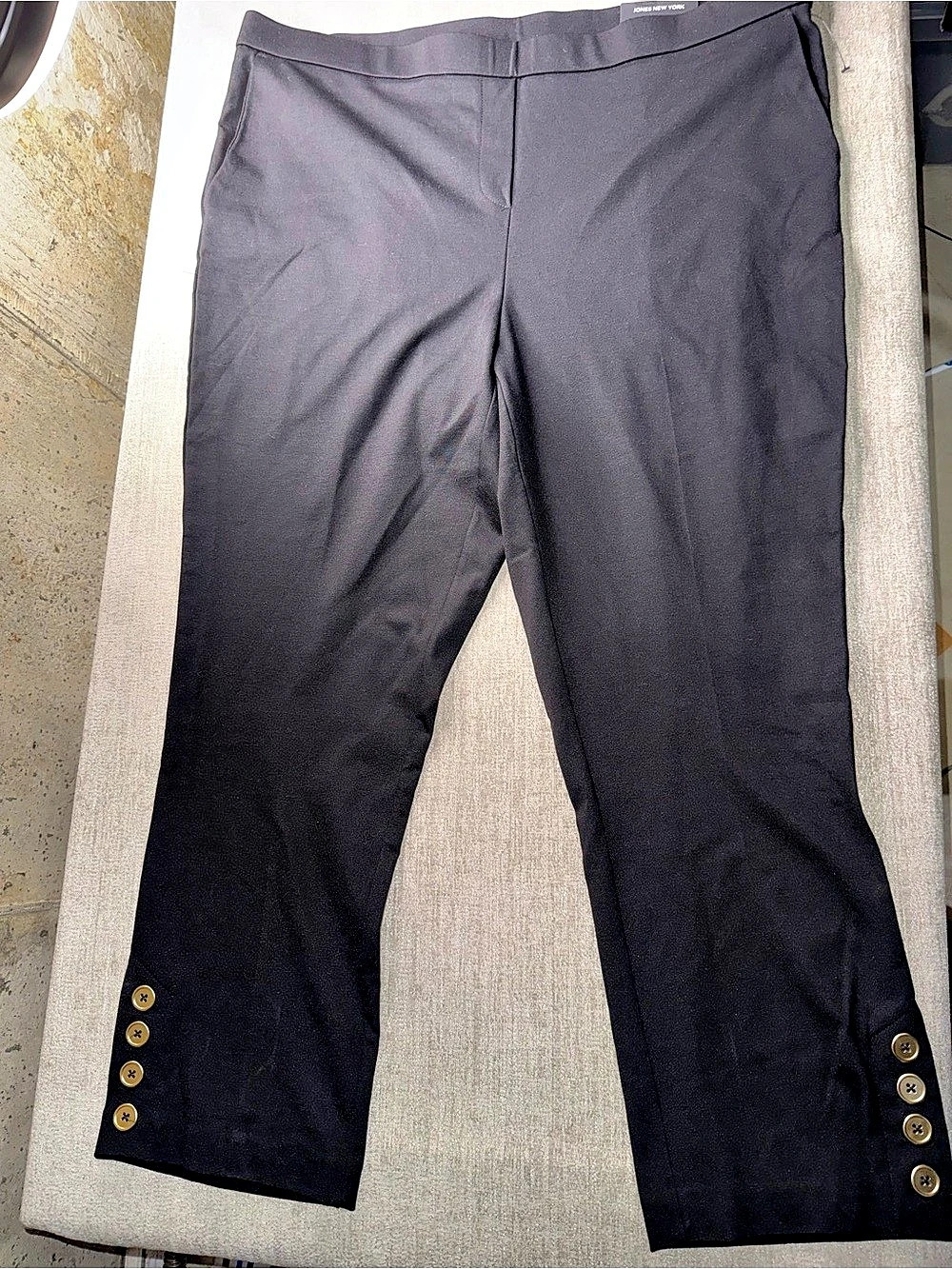 Jones New York Cropped Pants in Black Size 3X NWT